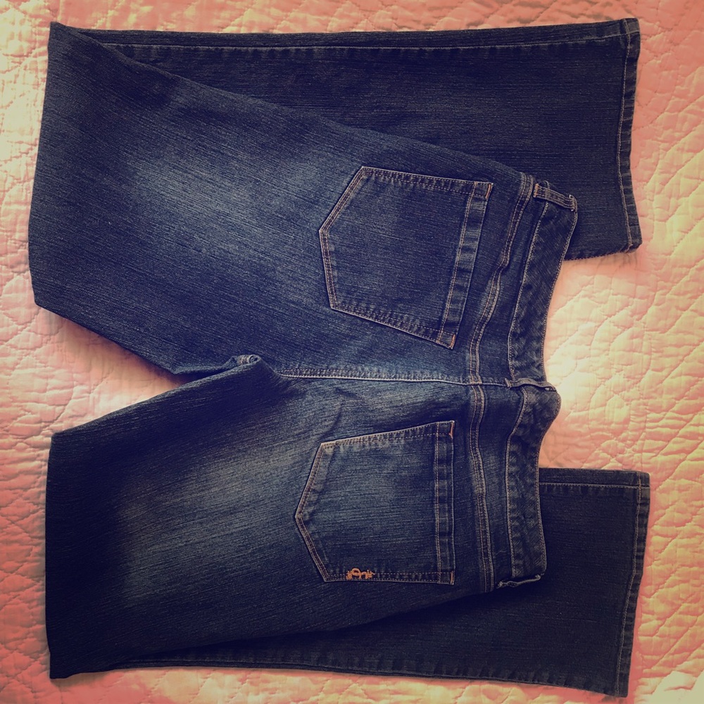 Daisy Fuentes women’s jeans
